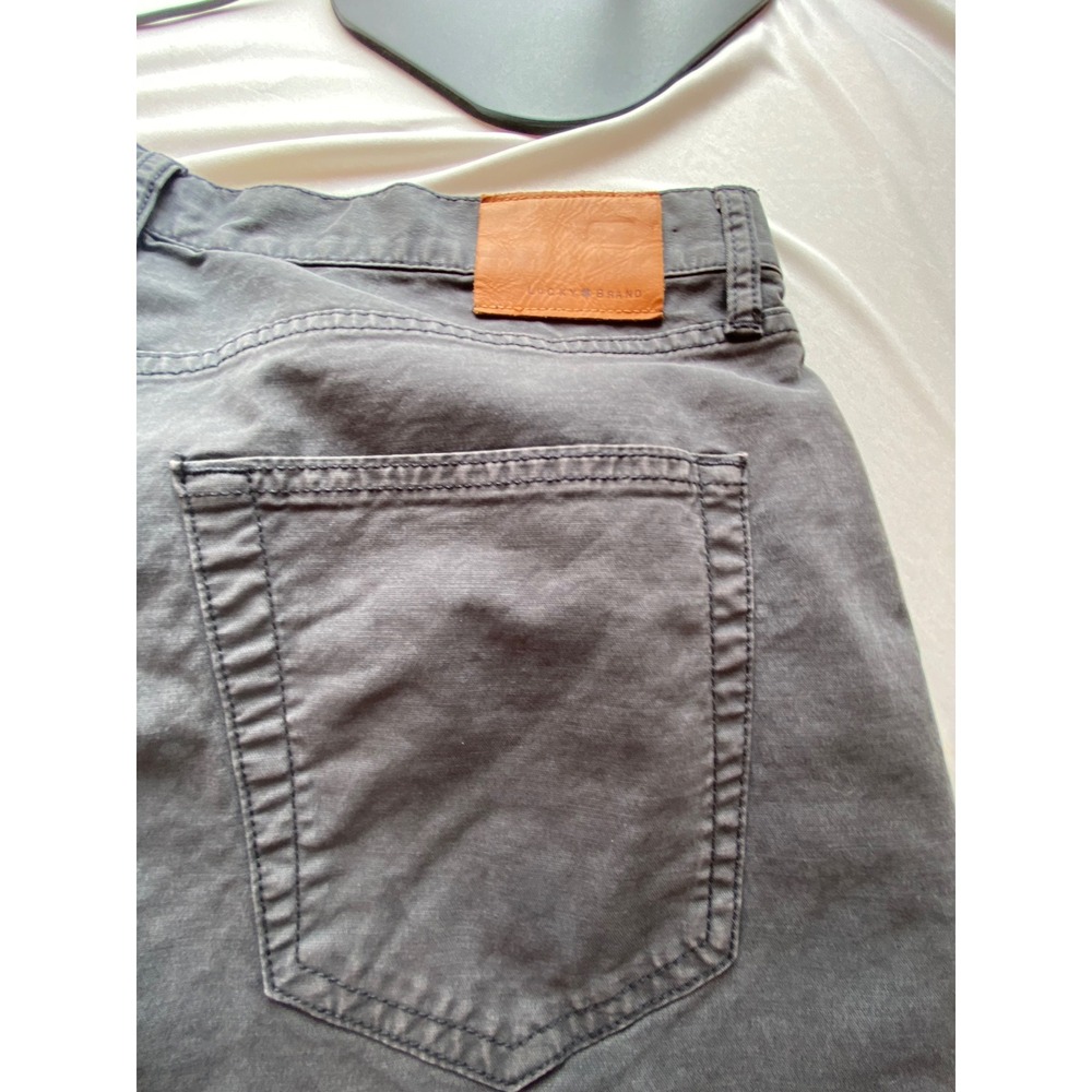 Lucky Brand Mens Stretch to Move Shorts Charcoal Gray Size 34 Flat Front - Picture 6 of 6